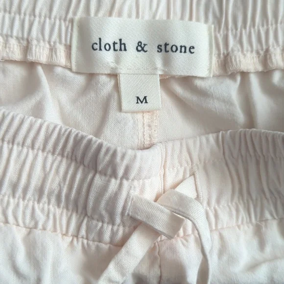 Cloth & Stone Cream Drawstring Shorts - Picture 5 of 9